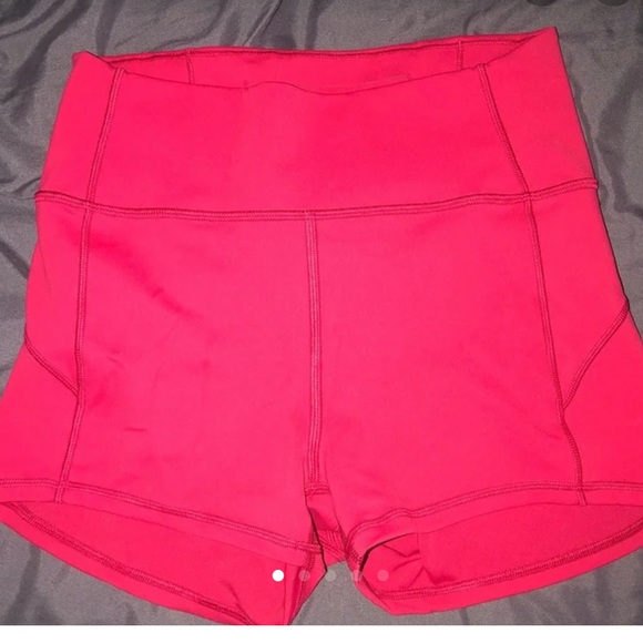 Lululemon in movement shorts! NWOT - Picture 3 of 5